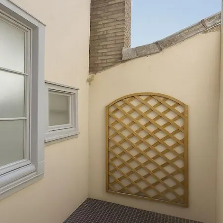 Quiet For Two In The Heart Of * Troyes